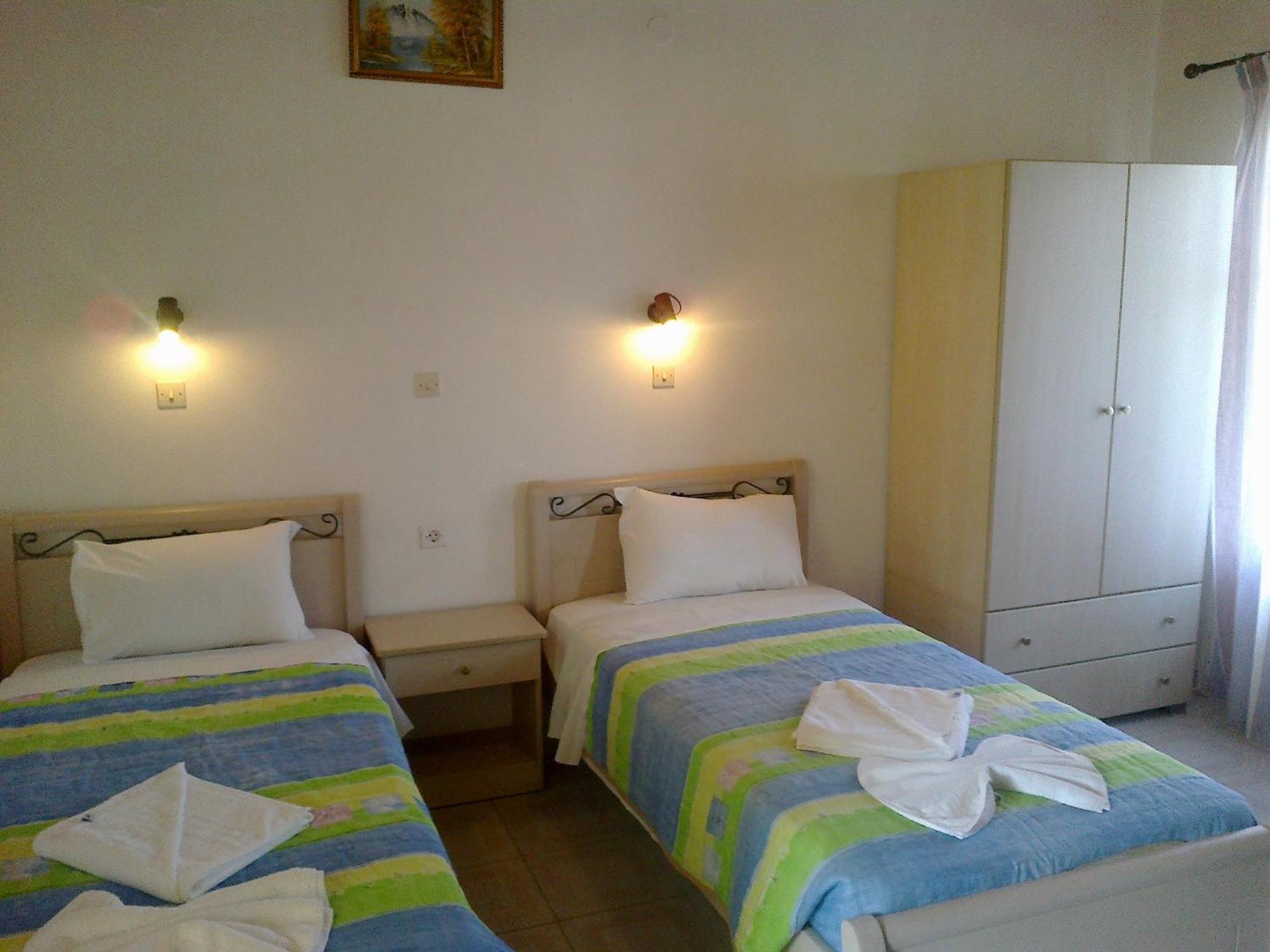 Vassilis Studios Anaxos Room photo